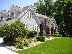 Landscapers and Lawncare Services in Lees Summit, MO